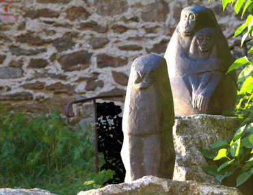 Skulpturengarten - Affen und L�we